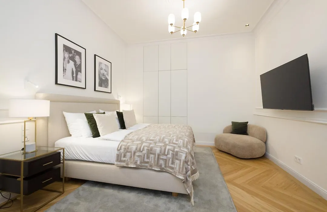 Rafael Kaiser - Signature Apartments City Centre-1